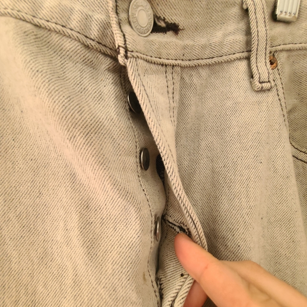 Men's Levi's 501 button Jeans Sz 40x32 - Picture 3 of 5